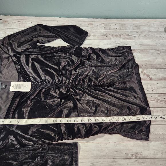Torrid Stretch Velvet Shirred Front Off The Shoulder Top Size 2X NWT - Picture 8 of 9